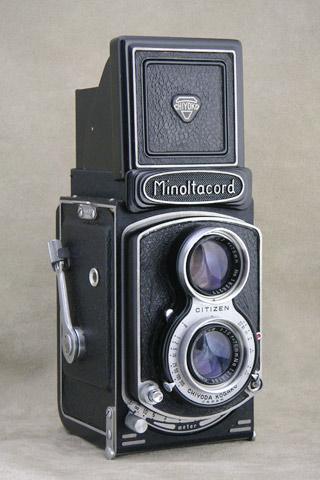 ミノルタ 二眼レフカメラ オートコード(初期型)＊裏蓋の開閉もスムーズ